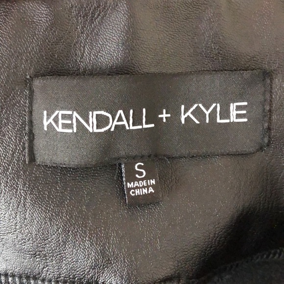 Kendall & Kylie Vegan Leather Pants Size Small - Picture 6 of 6